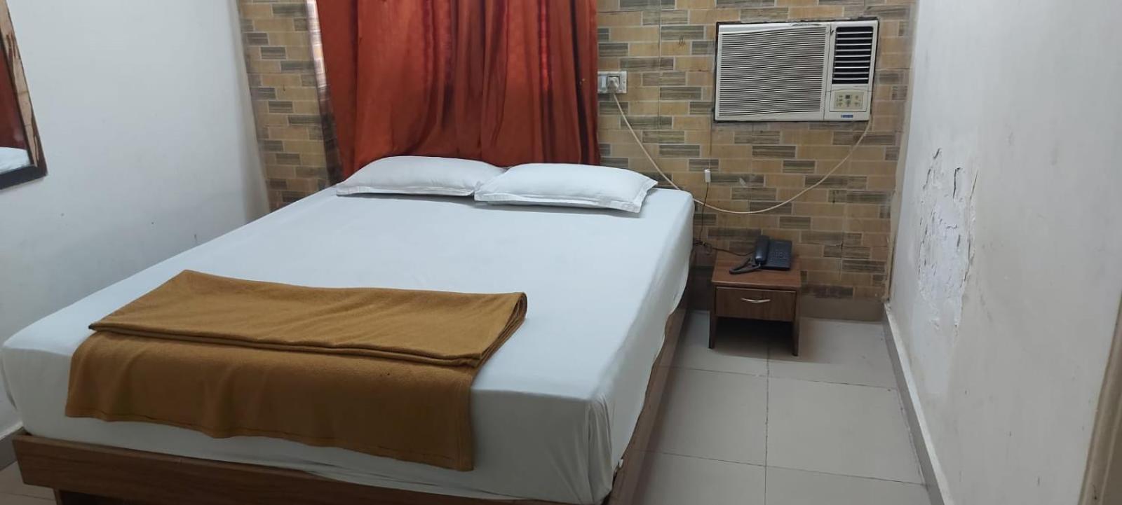 Glitz Hotels Sai Guest House - Nr Inorbit Mall Vashi Nova Bombaim Exterior foto