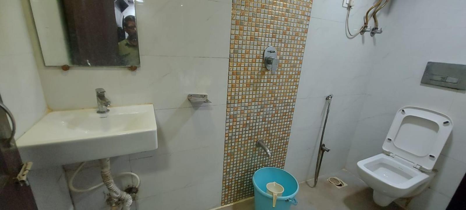 Glitz Hotels Sai Guest House - Nr Inorbit Mall Vashi Nova Bombaim Exterior foto